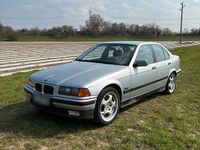 Second-hand BMW 320 150 CP (110 kW) 1996 Argintiu Berlinǎ