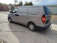 Gebraucht Hyundai H-1 136 PS (100 kW) 2017 Grau Van / Kleinbus