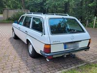 Gebraucht Mercedes 200 109 PS (80 kW) 1983 Weiß Kombi
