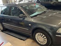 Gebraucht VW Passat 131 PS (96 kW) 2002 Grau Kombi