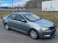 Gebraucht Skoda Rapid 105 PS (77 kW) 2013 Silber Kleinwagen