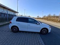 Gebraucht VW Golf V 122 PS (89 kW) 2009 Weiß Kombi