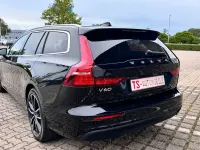 Gebraucht Volvo V60 Momentum 150 PS (110 kW) 2018 Schwarz Kombi