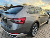 Gebraucht Skoda Superb Scout 4x4 200 PS (147 kW) 2022 Grau Limousine