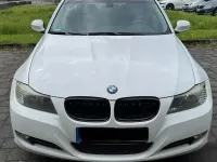 Gebraucht BMW 320 177 PS (130 kW) 2009 Weiß Kombi