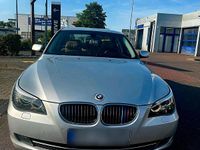 Gebraucht BMW 523 190 PS (139 kW) 2007 Silber Limousine