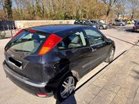 Gebraucht Ford Focus 101 PS (74 kW) 2004 Schwarz Limousine