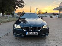 Gebraucht BMW 530 258 PS (189 kW) 2014 Blau Kombi