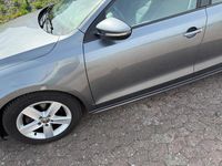 Second-hand VW Jetta 140 CP (102 kW) 2011 Argintiu Berlinǎ