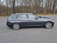 Gebraucht BMW 325 Comfort Edition 218 PS (160 kW) 2014 Grau Kombi