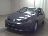 Gebraucht VW Golf VIII Life 116 PS (85 kW) 2023 Grau Limousine