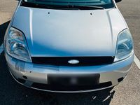 Usata Ford Fiesta 80 CV (58 kW) 2003 Grigio Utilitaria