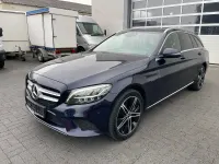 Gebraucht Mercedes C300e Avantgarde 211 PS (155 kW) 2020 Blau Limousine