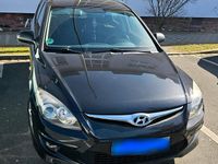 Gebraucht Hyundai i30 110 PS (80 kW) 2010 Schwarz Kleinwagen