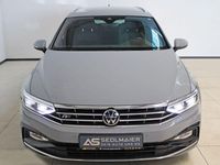 Gebraucht VW Passat Elegance 200 PS (147 kW) 2022 Mondsteingrau Kombi