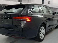 Gebraucht Skoda Octavia Selection 150 PS (110 kW) 2024 Schwarzmagic perleffekt Kombi