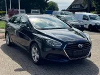 Gebraucht Hyundai i40 116 PS (85 kW) 2016 Schwarz Kombi
