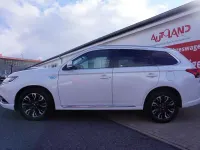 Gebraucht Mitsubishi Outlander P-HEV Top 203 PS (149 kW) 2017 Weiß SUV