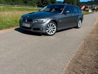 Gebraucht BMW 320 184 PS (135 kW) 2010 Grau Kombi