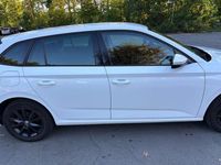 Gebraucht Skoda Scala Ambition 116 PS (85 kW) 2019 Weiß Kleinwagen