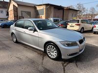 Gebraucht BMW 318 142 PS (104 kW) 2009 Silber Limousine