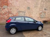 Gebraucht Ford Fiesta 60 PS (44 kW) 2011 Blau Kleinwagen