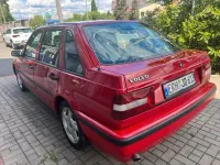 Gebraucht Volvo 440 90 PS (66 kW) 1995 Rot Kleinwagen