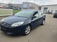 Gebraucht Ford Focus Ambiente 101 PS (74 kW) 2014 Blau Kombi