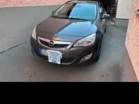 Gebraucht Opel Astra 140 PS (102 kW) 2012 Grau Kombi