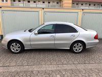 Second-hand Mercedes E200 184 CP (135 kW) 2008 Gri Berlinǎ
