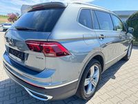 Gebraucht VW Tiguan Allspace Elegance 150 PS (110 kW) 2023 Grau SUV