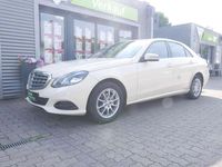 Gebraucht Mercedes E200 136 PS (100 kW) 2015 Hellelfenbein Limousine