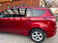 Gebraucht Ford Kuga ST-Line 179 PS (131 kW) 2018 Rot SUV