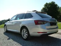 Gebraucht Skoda Superb Style 156 PS (114 kW) 2022 Silber Kombi