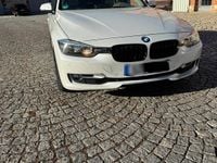 Gebraucht BMW 320 184 PS (135 kW) 2012 Weiß Limousine