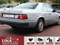 Gebraucht Mercedes 230 132 PS (97 kW) 1991 Silber Coupé
