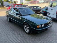 Gebraucht BMW 520 150 PS (110 kW) 1991 Grün Limousine