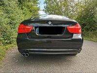 Gebraucht BMW 325 218 PS (160 kW) 2008 Schwarz Limousine