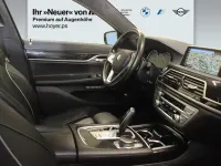 Second-hand BMW 730 Shadowline 265 CP (194 kW) 2017 Negru Berlinǎ