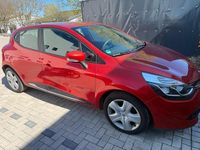 Gebraucht Renault Clio IV Dynamique 73 PS (53 kW) 2015 Rot Limousine