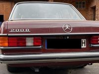 Gebraucht Mercedes 200 60 PS (44 kW) 1982 Rot Limousine