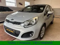 Gebraucht Kia Rio Attract 75 PS (55 kW) 2013 Beige Limousine