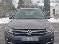 Gebraucht VW Tiguan Trendline 122 PS (89 kW) 2012 Grau SUV