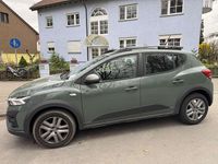 Gebraucht Dacia Sandero Expression 91 PS (66 kW) 2023 Grün Kleinwagen