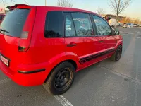 Gebraucht Ford Fusion 100 PS (73 kW) 2003 Rot Kleinwagen