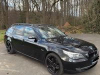 Gebraucht BMW 523 190 PS (139 kW) 2007 Schwarz Kombi
