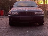 Gebraucht BMW 316 116 PS (85 kW) 2003 Schwarz Limousine