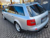 Usado Audi A6 165 HP (121 kW) 2001 Prateado Carrinha
