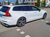 Gebraucht Volvo V60 R-Design 190 PS (139 kW) 2020 Weiß Kombi