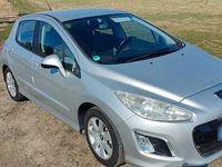 Gebraucht Peugeot 308 Active 120 PS (88 kW) 2012 Grau Limousine